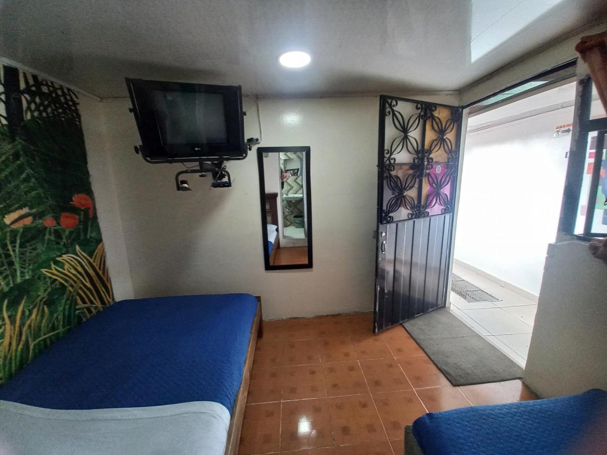 H C De Quevedo Hotel Bogotá Eksteriør billede